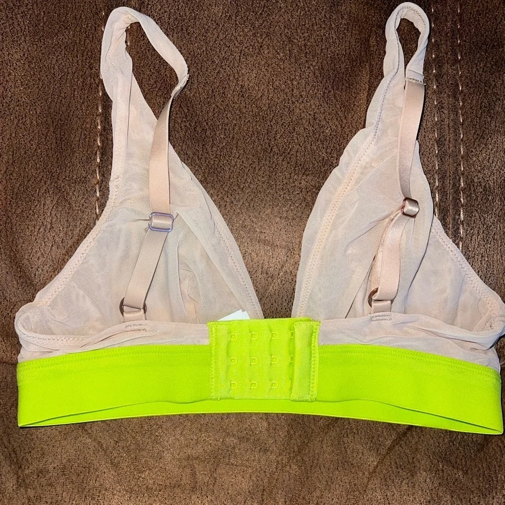 Aerie Smoothez Plunge Mesh Bralette nude‎ and green small